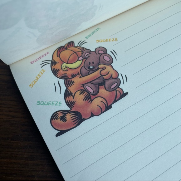 Garfield Postcard Book & Note Pad - Picture 9 of 9